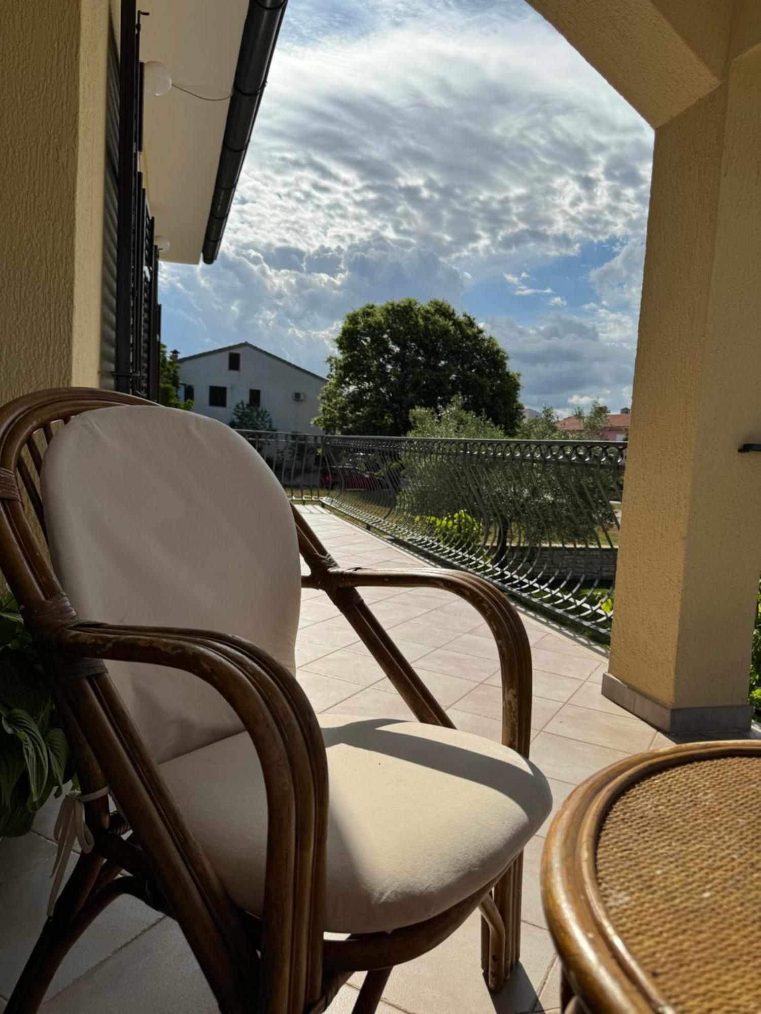 Apartman Ostrea *** Bale Exterior photo