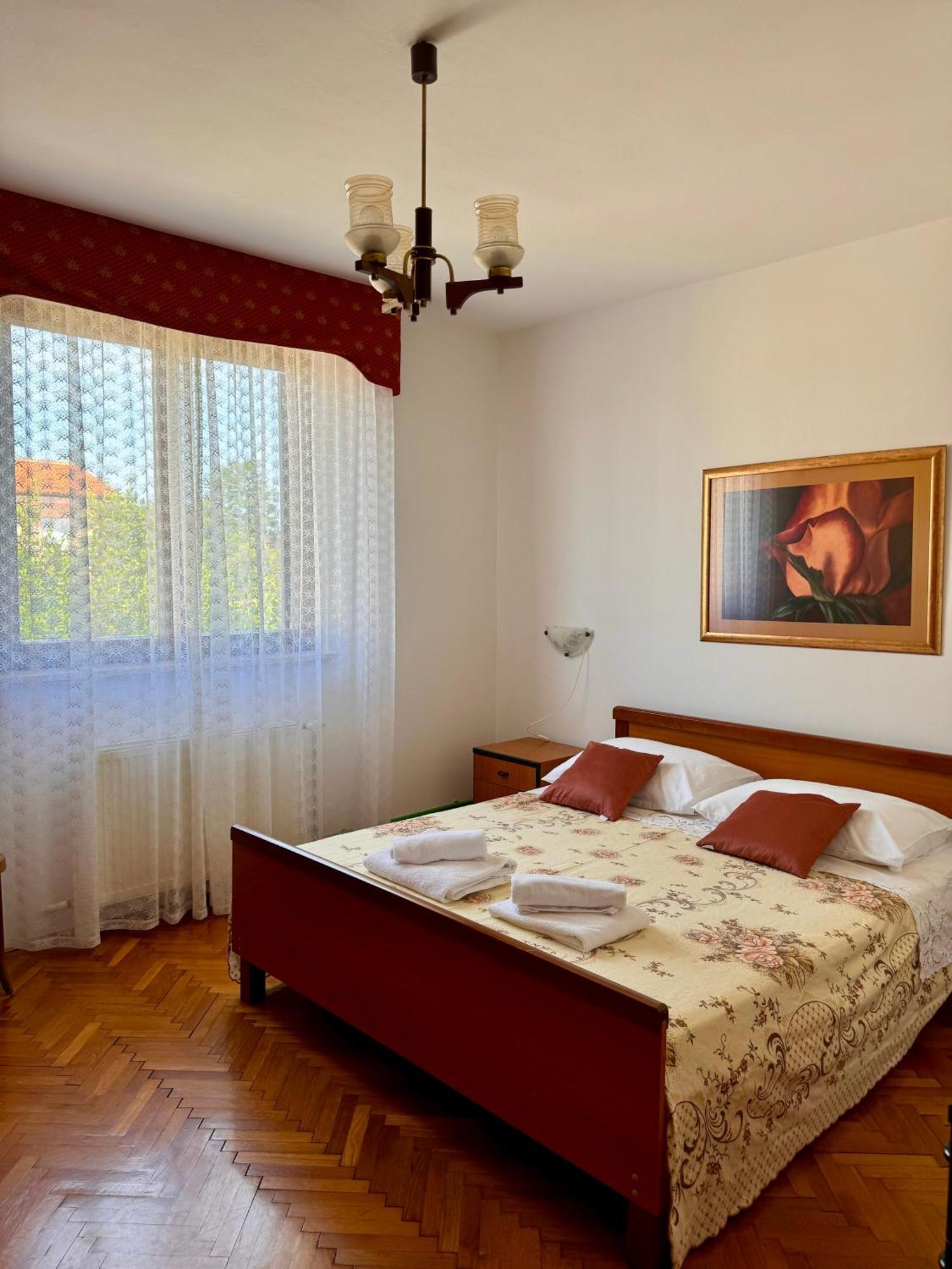 Apartman Ostrea *** Bale Exterior photo