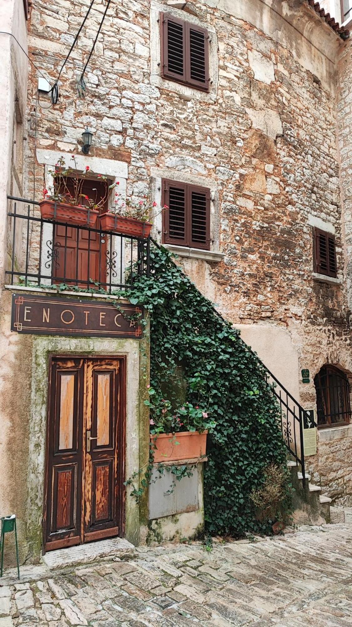 Apartman Ostrea *** Bale Exterior photo